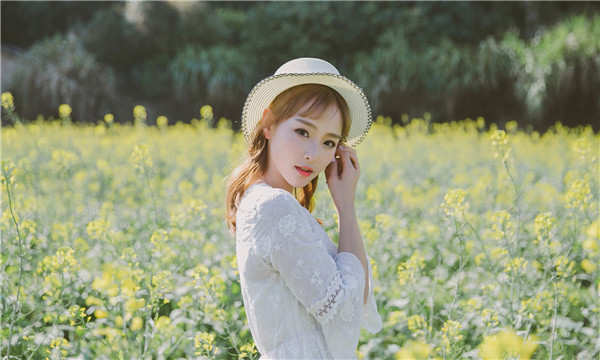 钟楼标题：想找个女人帮忙生孩子的有效解决方案，助您圆梦家庭